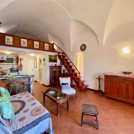 Holidaycasa Romano - Vacanza Nel Cuore Di Sperlonga Exteriér fotografie
