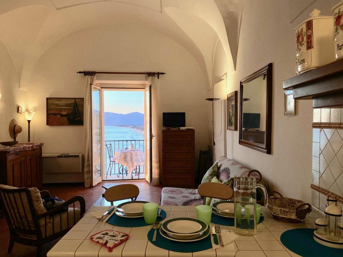 Holidaycasa Romano - Vacanza Nel Cuore Di Sperlonga Exteriér fotografie