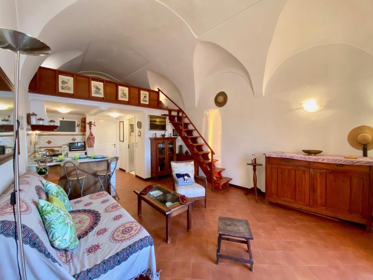 Holidaycasa Romano - Vacanza Nel Cuore Di Sperlonga Exteriér fotografie