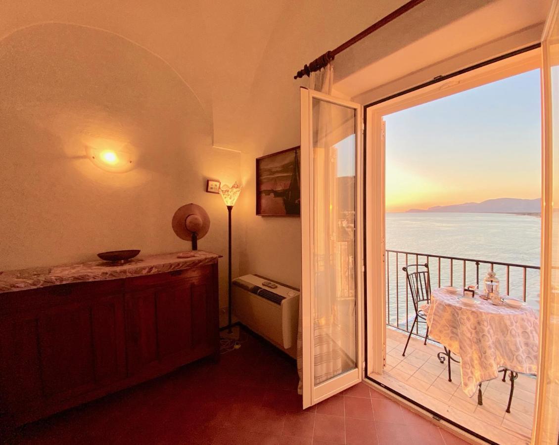 Holidaycasa Romano - Vacanza Nel Cuore Di Sperlonga Exteriér fotografie